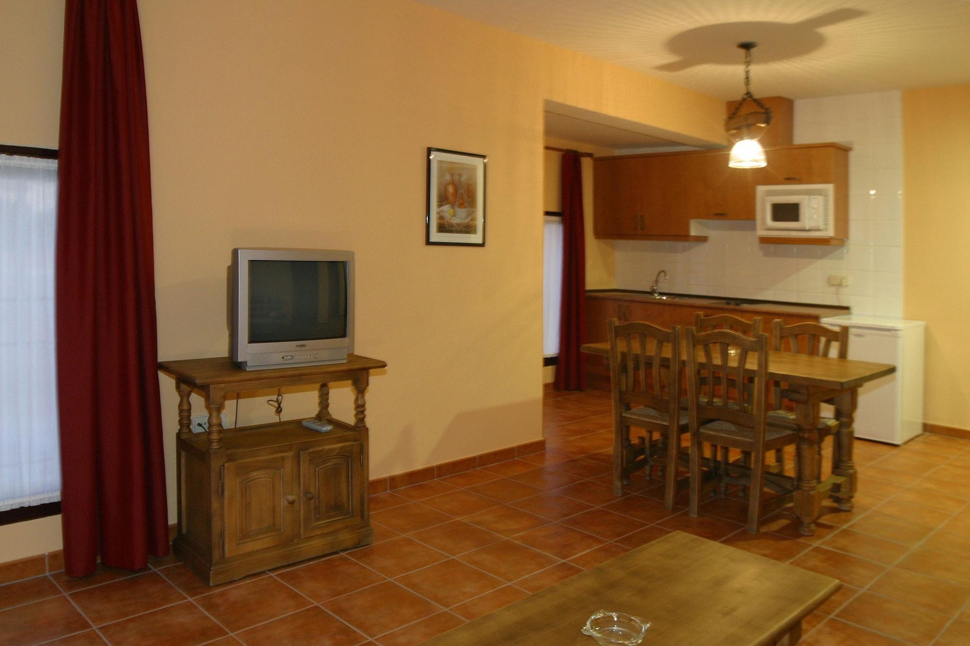 Hotel Y Apartamentos La Casa Rural Chinchón Εξωτερικό φωτογραφία