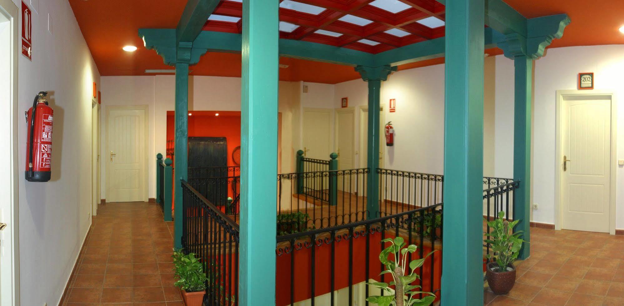 Hotel Y Apartamentos La Casa Rural Chinchón Εσωτερικό φωτογραφία